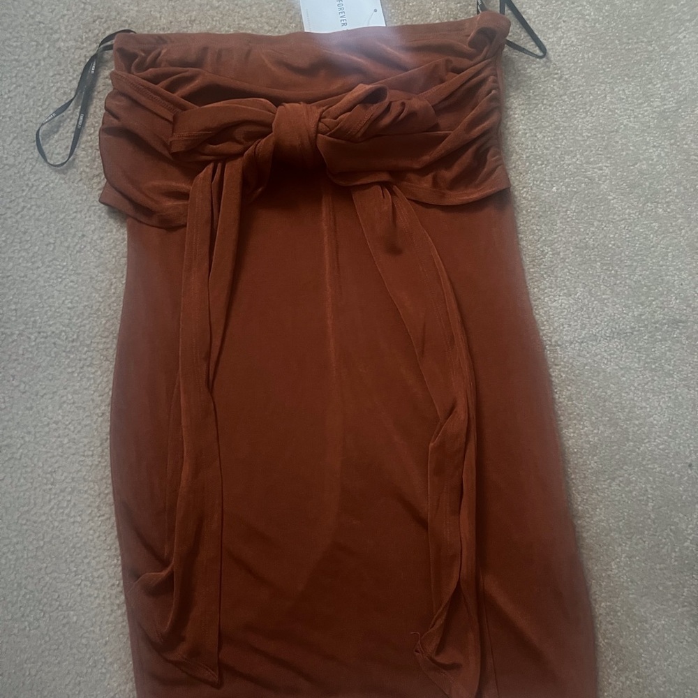 Forever 21 sleeveless top with tie ribbon